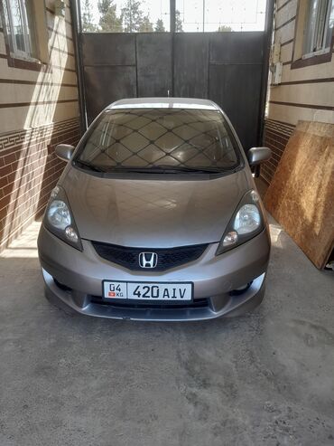 Huanghai: Huanghai Major: 2010 г., 1.5 л, Вариатор, Газ, Седан
