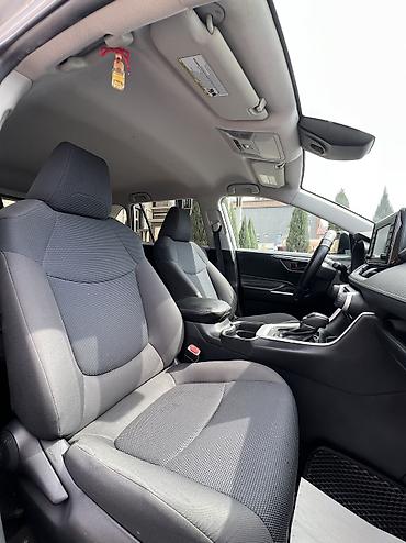Toyota: Toyota RAV4: 2019 г., 2.5 л, Автомат, Бензин, Кроссовер — 9
