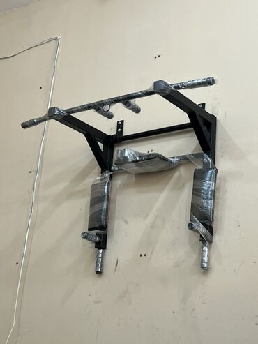 спортивный тренажер proven swat quality blackstep: Divara bərkidilən 3‑funksiyalı turnik/dip/press stansiyası - Metall