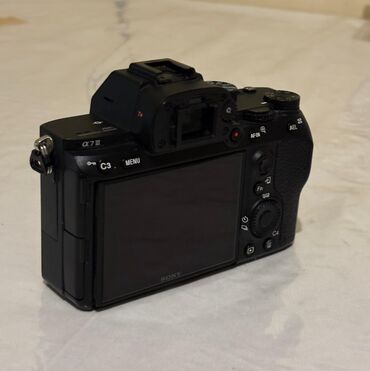 marshall major 3: Sony A7 3 heçbir prablemi yoxdur,az istifadə olunub cəmi 3k praberk