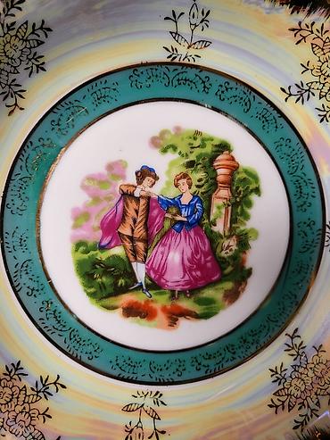 Ostalo posuđe: Porcelanska bombonijera iz 70ih.god. Bombonijera sa sedef — 2