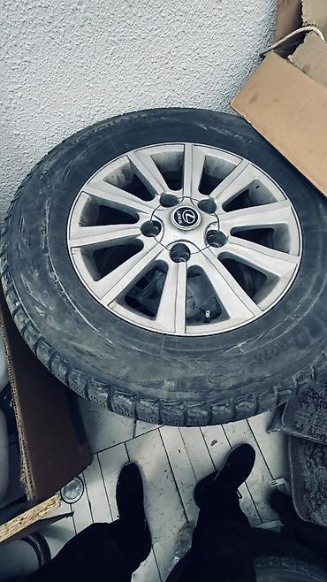 114 3 5: Комплект зимних шин на дисках Lexus. - Размер шин: 235/60 R18 - Тип — 6