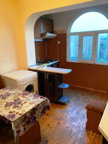 Köhnə tikili: Bakı, 3 otaqlı, Köhnə tikili, m. Nizami, 82 kv. m — 3