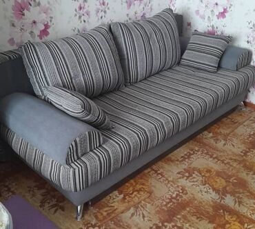 Диваны: Продаётся раскладной диван! В г.Кара-Балта. Цена 12000с . Брали 2 года