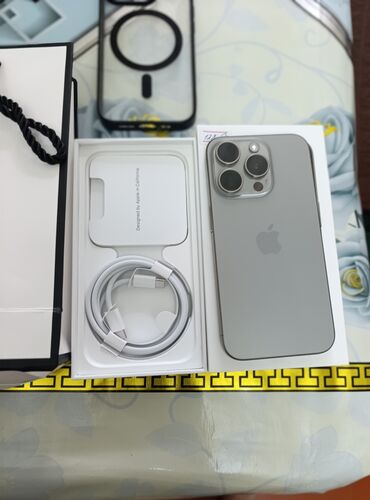 Apple iPhone: IPhone 15 Pro, 128 GB, Natural Titanium, Barmaq izi, Face ID