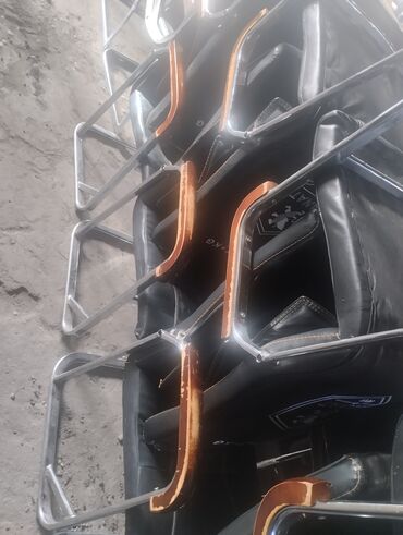 Игровые кресла: Игровое кресло, Б/у, Без колесиков, цвет - Черный, Экокожа — 6