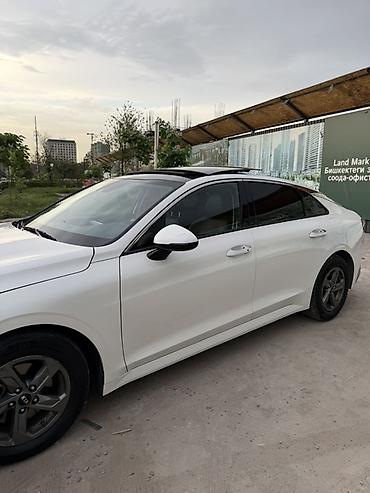 kaiyi e5: Kia K5: 2020 г., Автомат, Седан — 2