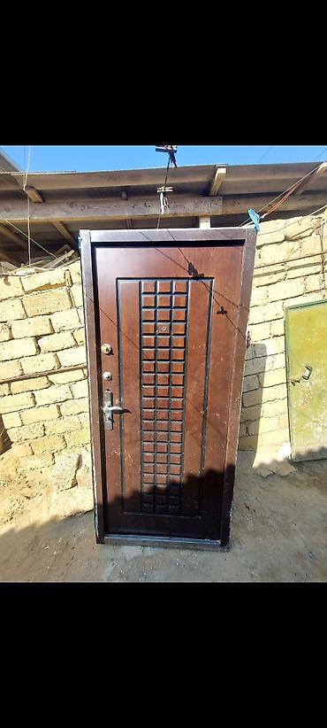 sef qap: Seyf qapi 2/1m
120azn
Bineqedi 2828 leli — 1