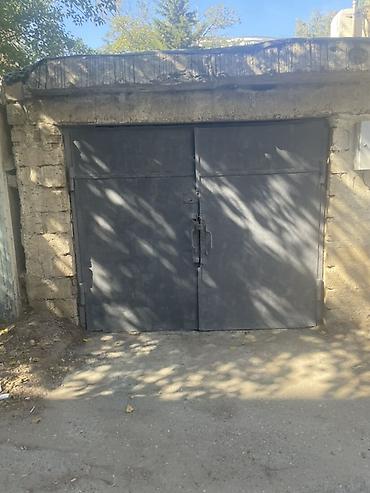 3d qaraj: Kirayə/icarə üçün qapalı qaraj - Beton divarlı, möhkəm konstruksiyalı — 1