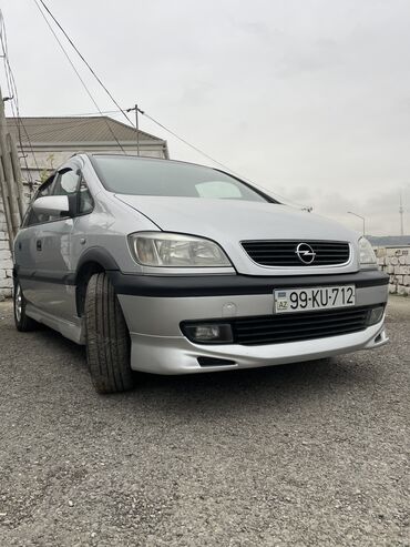 opel opc: Opel Zafira: 1.8 l | 2000 il 268000 km Van/Minivan