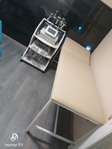 Kuşetkalar: Sadə baş hissəsi qalxıb enən Nazik maçalkalı kuşetka 
müayinə üçün — 10