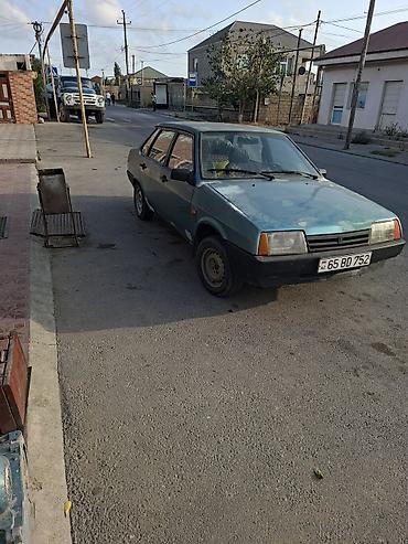 uaz qaz 69 satilir: Model: Lada Samara (VAZ-2109), 5 qapılı hetçbek Rəng: göy/yaşıl tonlu — 3