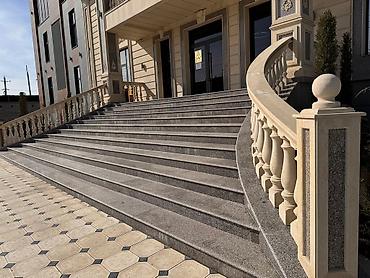 Обшивка лестниц: Балясины,перилы,тумбы из Сары таш — 16