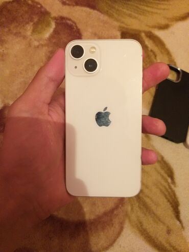 Apple iPhone: IPhone 13, Б/у, 128 ГБ, Белый, Наушники, Чехол, Кабель, 87 %