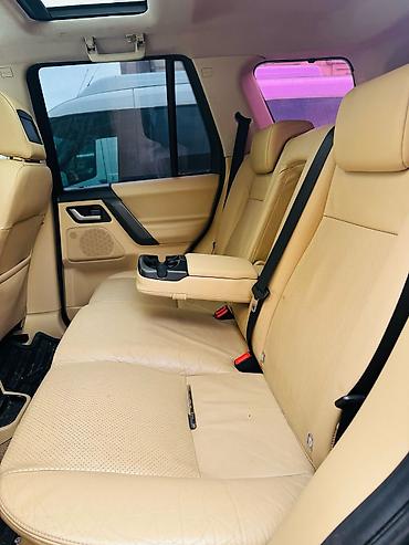 ranc rover: Land Rover Freelander 2 HSE – şəhər və off-road üçün çox yönlü premium — 10
