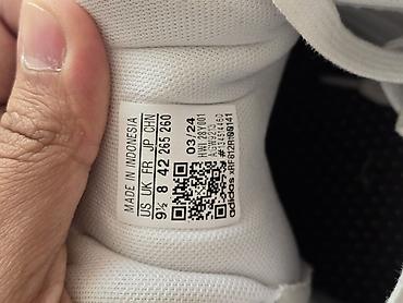 Айымдардын бут кийими: Кроссовкалар, 42, Adidas, Жаңы, түсү - Ак, Өзү алып кетүү, Акысыз жеткирүү — 5