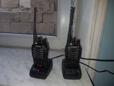 Əntiq vazalar: Baofeng əl radiostansiya dəsti - Brend/model: Baofeng - Komplekt: 2