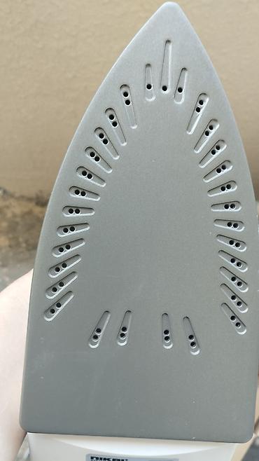 Техника и электроника: NIKAI NSI-859 buxarlı ütü – 1400W Xüsusiyyətlər: - Buxar və sprey — 4