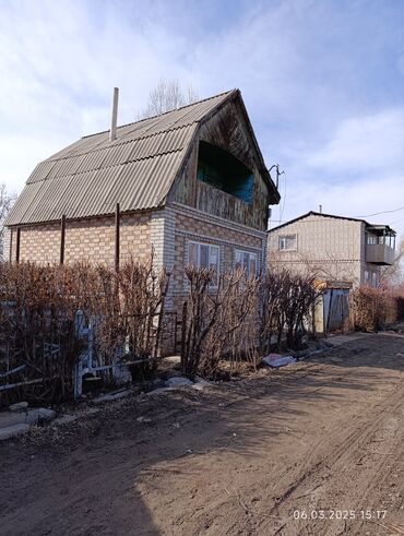 Продажа домов: Дача, 4 м², 3 комнаты, Собственник, Старый ремонт