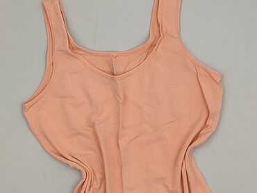 Жіночий одяг: Футболка жіноча, розмір S