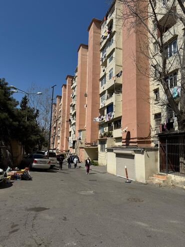Köhnə tikili: Bakı, Əhmədli, 3 otaqlı, Köhnə tikili, m. Əhmədli, 75 kv. m