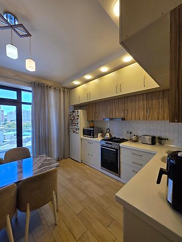 Квартиры: 3 комнаты, Новостройка, 145 м² — 4