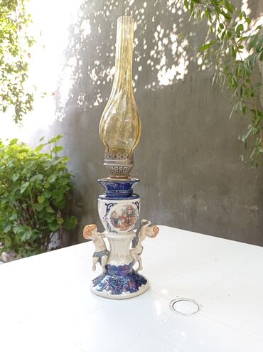 ваза стеклянная прозрачная высокая без узора: Qədimi nöüt lampası