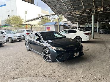 spark 2018: Toyota Camry: 2018 г., 2.5 л, Автомат, Бензин, Седан — 2