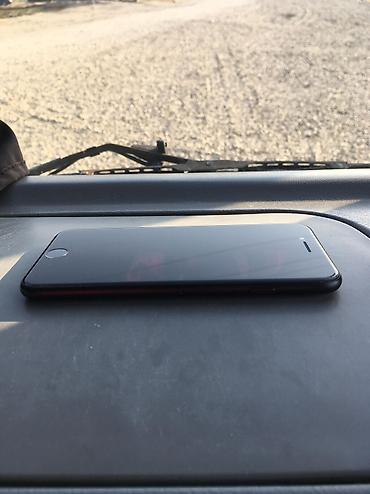 Apple iPhone: IPhone SE 2020, Qara, Barmaq izi — 9