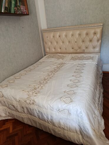 Ev saatları: Böyüklər üçün İki nəfərlik Satin Pastel dəsti