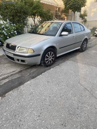 Skoda Octavia: 1.4 l | 2005 year | 127000 km. Limousine