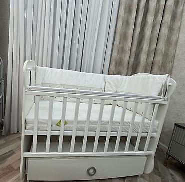 Beşiklər: Ağ rəngli uşaq beşiyi – çoxfunksiyalı model - Material: möhkəm — 3