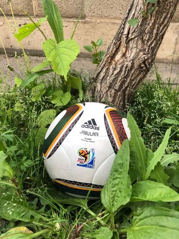 мяч: Мяч футбольный профессиональный "Jabulani" Покупал год назад в Турции