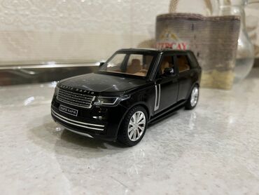 Avtomobil üçün oyuncaqlar və dekor: Range Rover dəmir maşın