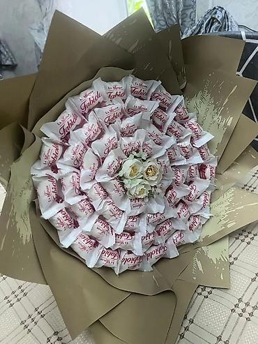 zanbaq buketi: Şakaladlı gül püketleri her nevde sfarişle yığılır qiymeti müşderinin — 2