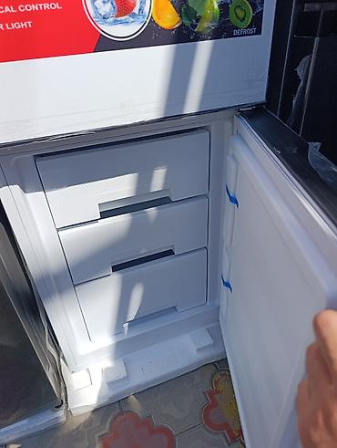 mini refrigerator: Холодильник Новый, Двухкамерный, De frost (капельный), 150 * — 4
