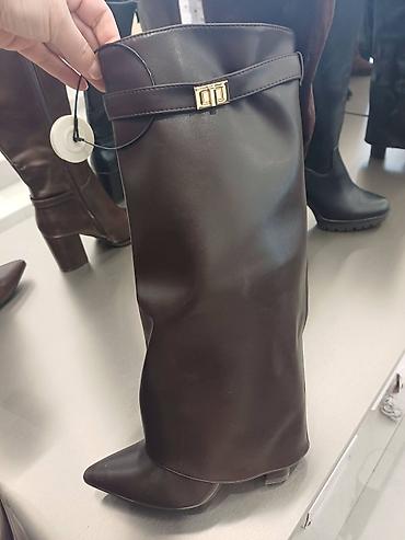 beti metlika outlet: I jos novih modela čizmi birajte. od 5500 do 7500 zavisno od modela — 2