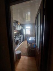 Uzunmüddətli kirayə mənzillər: Başlıq: Sumqayit şeheri 6mikrarayon 3otağli ev kiraye verilir Təsvir — 2