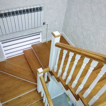 Деревянные лестницы: Стильная деревянная лестница, выполненная в классическом стиле — 39