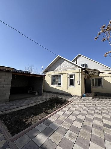 Продажа коттеджей и домов: Рабочий городок. Асаналиев / Алтымышев Дом 100 м², участок 5,5 соток — 2