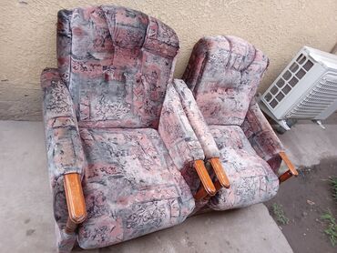 вывоз старой мебели: Кресла