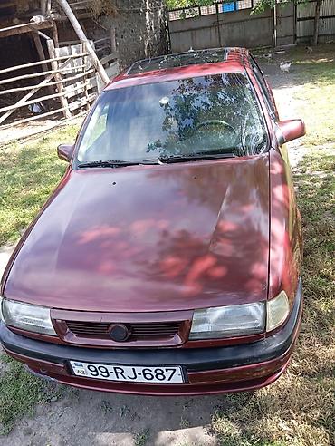 Opel: Opel Vectra: 2 l | Sedan — 4