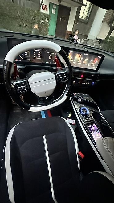 многофункциональный плоскогубцы: Kia EV6: 2024 г., Электромобиль, Кроссовер — 7