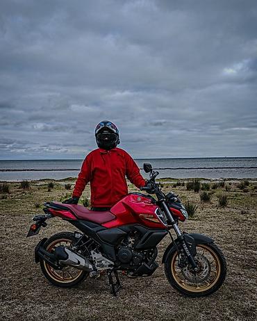 yamaha 150: Yamaha - FZS, 150 sm3, 2023 il, 18000 km — 3