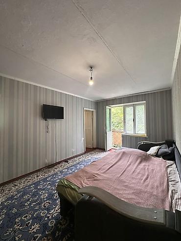 марозильник бу: 3 комнаты, 50 м², 3 этаж, Старый ремонт — 5
