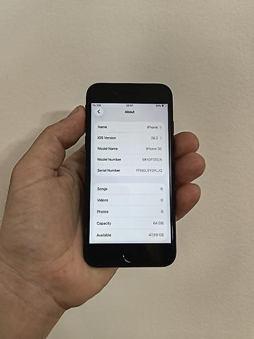 Apple iPhone: Iphone SE 2020 sa 64gb memorije, otključan za sve mreže. Radi otisak — 8