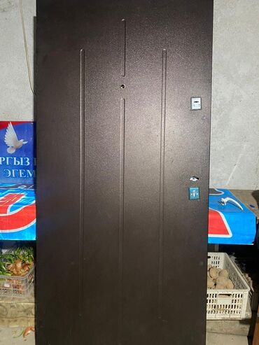 ремонт кафеля: Бронированная дверь, шерина 90см, высота 2метра, новое состояние 10-10