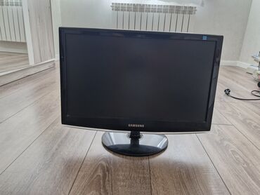 lg flatron w: Samsung 2033SN LCD monitor - Ekran diaqonalı: 20" (təxmini 50 sm) -
