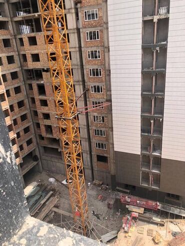 газ на дом: 1 бөлмө, 42 кв. м, Элитка, 11 кабат, ПСО (өзү оңдоп түзөтүп бүтүү үчүн)