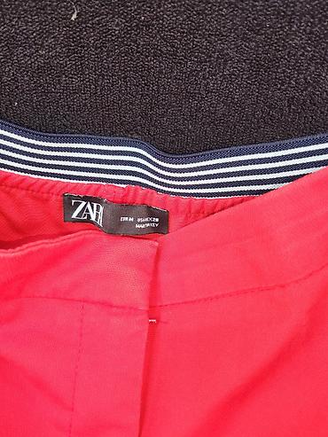 Pantalone: ZARA ženske pantalone – crvene - Model: slim/uzan kroj - Veličina — 3